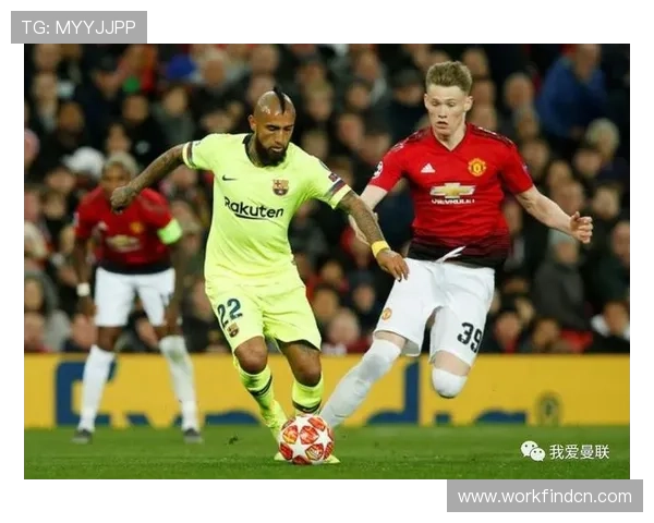 毕包球迷投掷焰火,埃雷拉:很奇怪,这样做可能出现人命问题 毕包球迷投掷焰火,埃雷拉:很奇怪,这样做可能出现人命问题